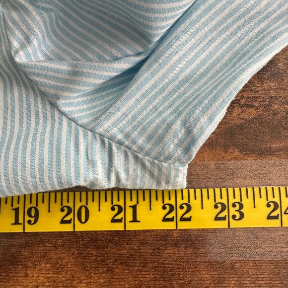 Jones New York Button Down Shirt Large Blue White Stripe Beachy Preppy Coastal - Picture 3 of 8